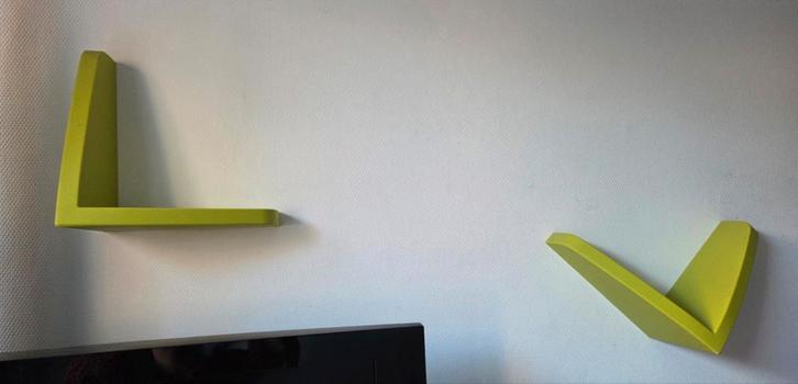 Te koop kunstof boekenplanken. ( MOET NU WEG!! ), Huis en Inrichting, Woonaccessoires | Wandplanken en Boekenplanken, Gebruikt