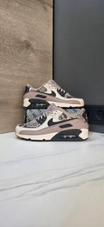 Nike Air Max 90 SE Malt/Velvet Brown-Multi-Color Maat 38, Kleding | Dames, Beige, Nieuw, Ophalen of Verzenden, Sneakers of Gympen