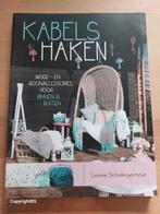 Kabels Haken - Mode & Woonaccessoires Leonie Schellingerhout, Ophalen of Verzenden, Zo goed als nieuw, Haken, Patroon of Boek