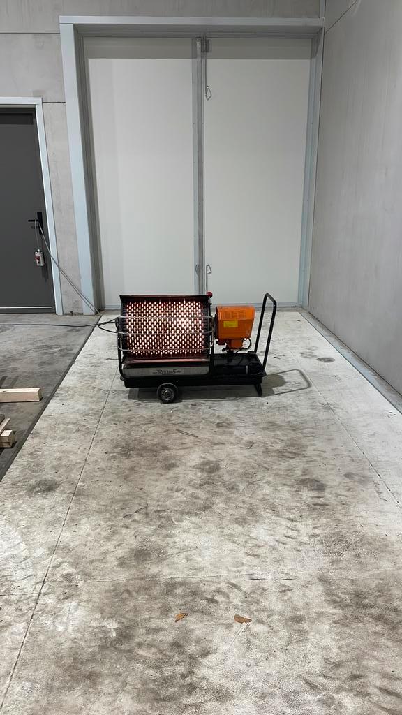 Infrarood heater / hittekanon, Doe-het-zelf en Verbouw, Verwarming en Radiatoren, Zo goed als nieuw, Overige typen, 30 tot 80 cm