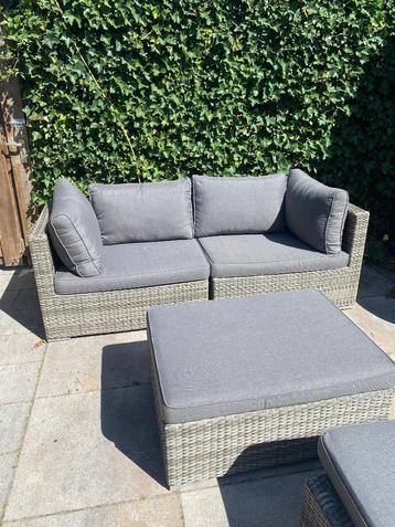 Prachtig Wicker loungeset beschikbaar voor biedingen