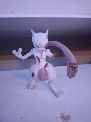 Pokémon battle damaged Mewtwo custom display figure beschikbaar voor biedingen