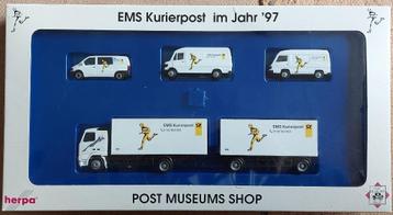  Deze EMS giftset, van het Postmuseum van Frankfurt am Main,