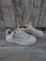 Bershka nieuwe wit/creme/grijs sneakers maat 41, Wit, Nieuw, Ophalen of Verzenden, Sneakers of Gympen