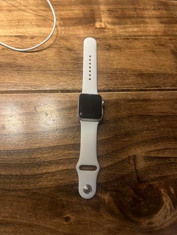 Apple watch series 3 38mm wit beschikbaar voor biedingen