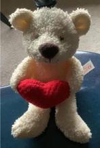Knuffelbeertje die een hartje vast houdt; teddybeertje beer, Kinderen en Baby's, Speelgoed | Knuffels en Pluche, Ophalen of Verzenden