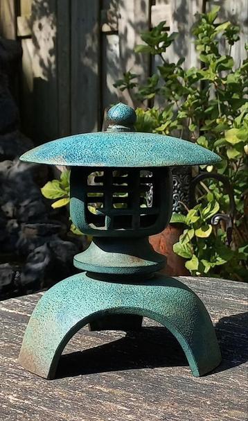 Japanse gietijzeren Lantaarn voorzien van gieterij stempel  beschikbaar voor biedingen