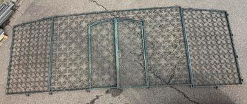 Antiek Smeedijzeren Hekwerk met Poortdelen (Deuren) beschikbaar voor biedingen