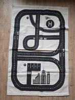 H&M Vloerkleed Autoweg 90x130cm, Huis en Inrichting, Gebruikt, 50 tot 100 cm, 100 tot 150 cm, Wit