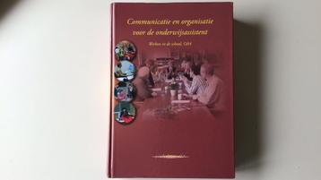 Communicatie en organisatie voor de onderwijsassistent beschikbaar voor biedingen