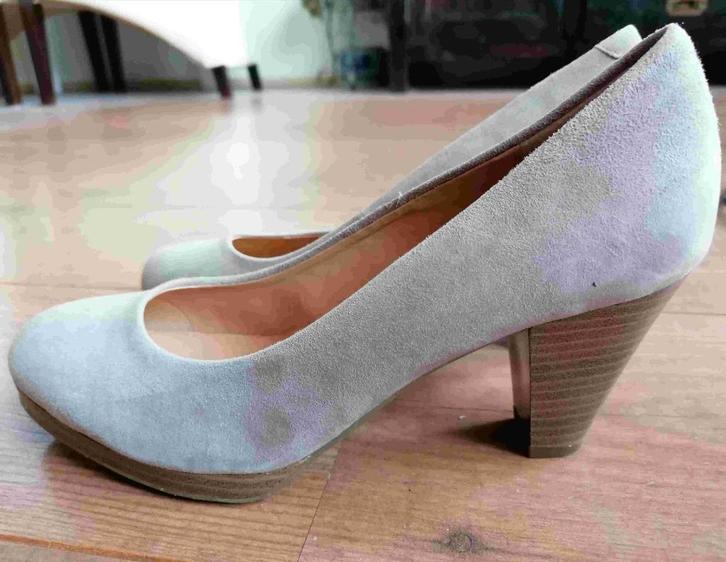 MOOIE suede zandbeige pumps mt. 38 - NIEUW, Kleding | Dames, Schoenen, Nieuw, Pumps, Beige, Ophalen of Verzenden