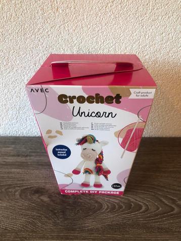 Haak set eenhoorn avec beschikbaar voor biedingen