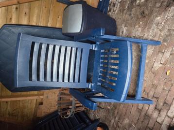 4 tuinstoelen+kussens en tafel beschikbaar voor biedingen