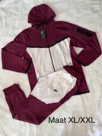 NIEUW! Nike tech pak bordeau rood wit maat XL ( air max ), Kleding | Heren, Sportkleding, Overige typen, Nike, Ophalen of Verzenden