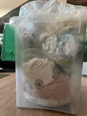 Kleding baby Meisje maat 50/56 beschikbaar voor biedingen