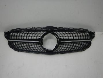 Grille Mercedes C-Klasse (22726711) beschikbaar voor biedingen