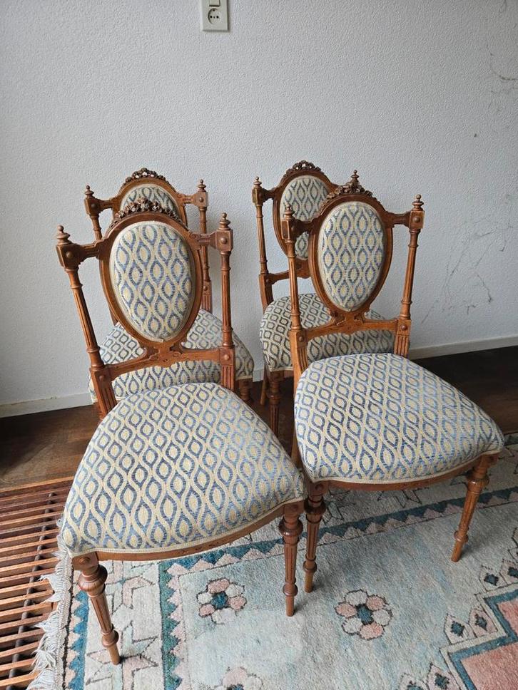 4 Prachtige Houten Stoelen, Antiek en Kunst, Antiek | Meubels | Stoelen en Banken, Ophalen of Verzenden