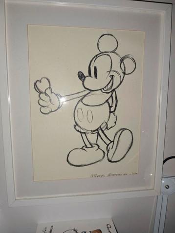 2x Mickey Mouse ingelijst met hartje en als Tovernaar beschikbaar voor biedingen