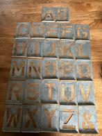 Complete set letter sjablonen maat 100 metaal, Hobby en Vrije tijd, Schilderen, Ophalen of Verzenden, Zo goed als nieuw, Ezel
