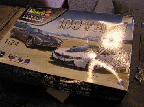 Verzamelaar - Revell - 100 Years BMW-i8 / 507 -Modelset-1:24, Hobby en Vrije tijd, Modelbouw | Overige, Nieuw, 1:50 tot 1:144