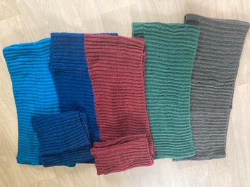 HEMA colsjaals met glitter beschikbaar voor biedingen
