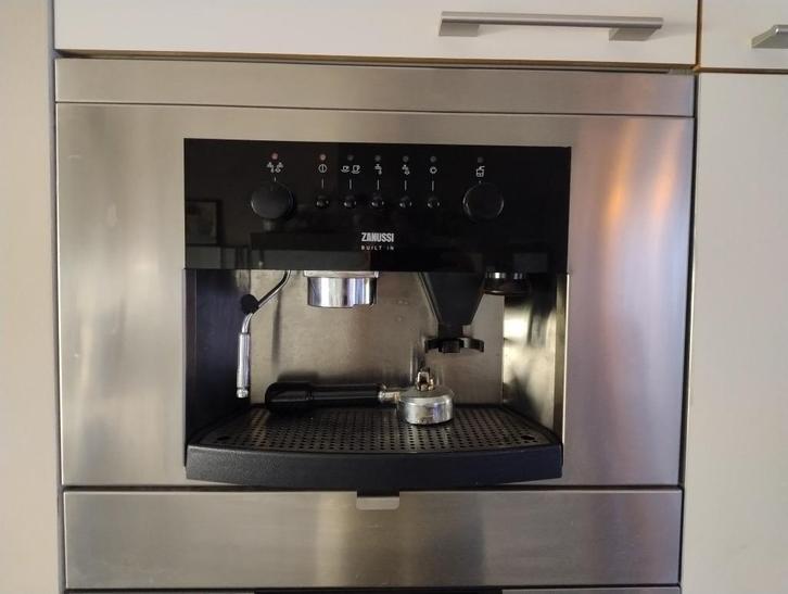 Zanussi espressobar ZCOF 636 X, Huis en Inrichting, Keuken | Keukenbenodigdheden, Gebruikt, Ophalen