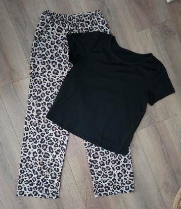 Pyjama S beschikbaar voor biedingen