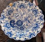 Wandschaal Delfts, unicum, creme blauw, doorsnee > 30 cm, Antiek en Kunst, Ophalen of Verzenden