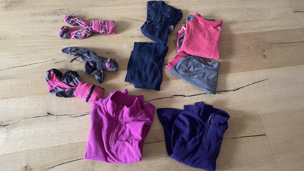 Mt 128: 2 x Odlo thermoset,  2 x Etirel pully + thermobroek, Gebruikt, 100 tot 140 cm, Kleding, Skiën