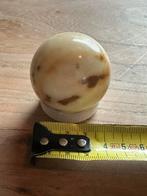 Prachtig decoratieve ronde bol vervaardigd uit Onyc-marmeren, Huis en Inrichting, Ophalen of Verzenden, Zo goed als nieuw