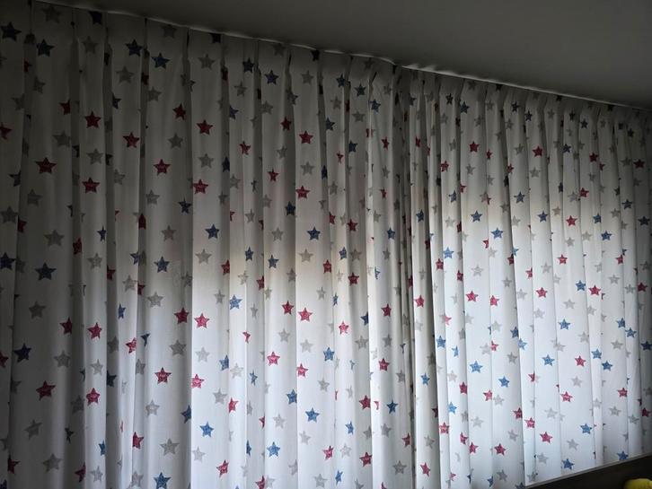 Gordijnen met sterren - met dubbele plooi, Huis en Inrichting, Stoffering | Gordijnen en Lamellen, Gebruikt, 200 cm of meer, 200 cm of meer