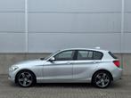 BMW 1-serie 116i Business+ Automaat AIRCO|NAVI|CRUISE|LM|APK, Auto's, BMW, Euro 5, Gebruikt, 4 cilinders, Start-stop-systeem
