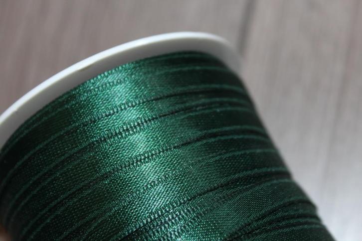 polyester satijn lint - donker groen - #1716, Hobby en Vrije tijd, Naaien en Fournituren, Nieuw, Lint, Band of Elastiek, Ophalen of Verzenden