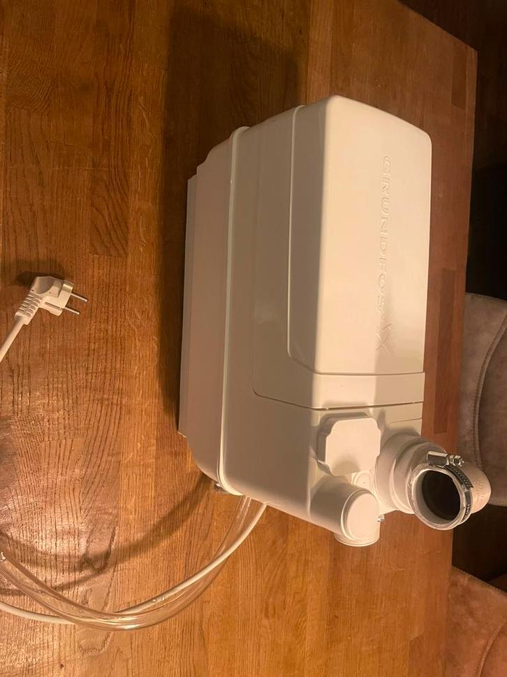 Grundfos sololift 2 c3 sanibroyeur opvoerpomp vuilwaterpomp, Doe-het-zelf en Verbouw, Sanitair, Zo goed als nieuw, Overige typen