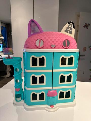 Gabby’s poppenhuis beschikbaar voor biedingen