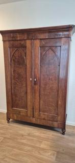 Antieke kast (evt. met plaatsing), Ophalen of Verzenden