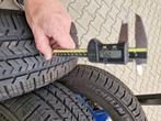 4 * Michelin Agilis 215/60R17C 104/102H, Auto-onderdelen, Banden en Velgen, Ophalen, 17 inch, Band(en), Zomerbanden