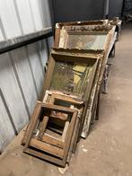 Partij oude schilderijlijsten en schilderijen, Ophalen