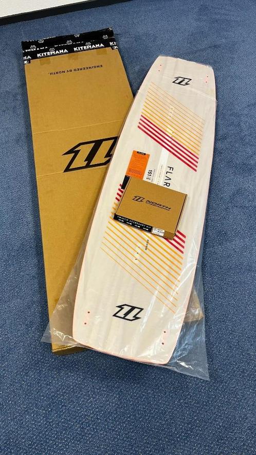 North Flare Kiteboard - 151x43cm (nieuw), Watersport en Boten, Kitesurfen, Nieuw, Ophalen of Verzenden
