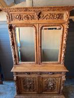 Een antieke Mechelse kast, Antiek en Kunst, Ophalen