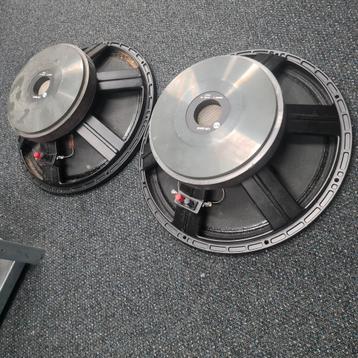 RCF  15 inch    600 watt rms   2x
 beschikbaar voor biedingen