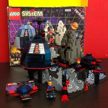 LEGO Space Spyrius Set: Lunar Launch Site 6959 beschikbaar voor biedingen