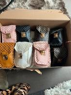 50 stuks Schouder tasjes, Sieraden, Tassen en Uiterlijk, Tassen | Damestassen, Ophalen of Verzenden, Nieuw, Bruin, Schoudertasje
