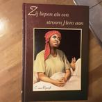 C. van Rijswijk - Zij liepen als een stroom Hem aan, Boeken, Kinderboeken | Jeugd | 13 jaar en ouder, Ophalen of Verzenden, Zo goed als nieuw