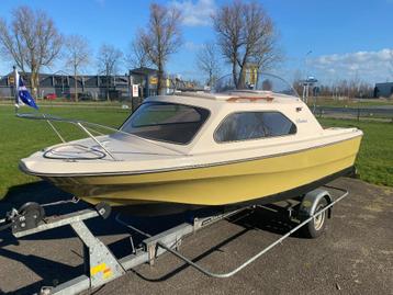 polyester  weekender leuke shetlander geheel op trailer beschikbaar voor biedingen