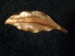 7.5 cm lang koper blad als broche nr br 011, Sieraden, Tassen en Uiterlijk, Broches, Ophalen of Verzenden, Nieuw, Goud, Koper