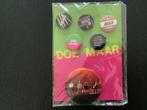 Doe Maar buttons in originele verpakking ! Button speldje, Verzamelen, Speldjes, Pins en Buttons, Ophalen of Verzenden, Nieuw