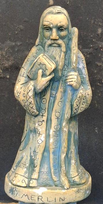 MERLIN. Polychroom gips. Oud. England.  * Zie tekst.  beschikbaar voor biedingen