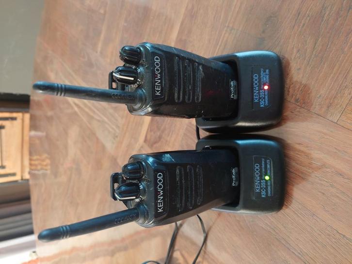 Set kenwood tk-3401d-e, Telecommunicatie, Portofoons en Walkie-talkies, Gebruikt, Portofoon of Walkie-talkie, 2 to 5 km, Met broekklem