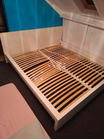 Ikea malm bed 